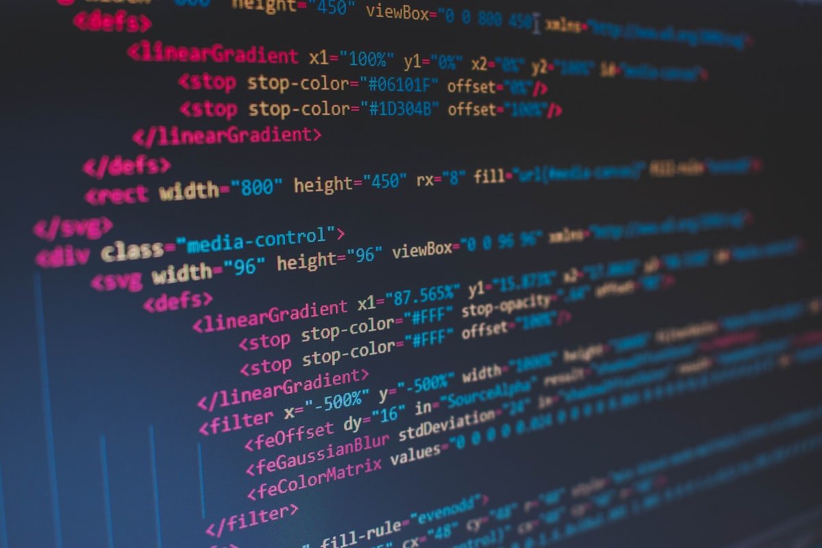 Code on a screen representing dynamic programming algorithm implementation