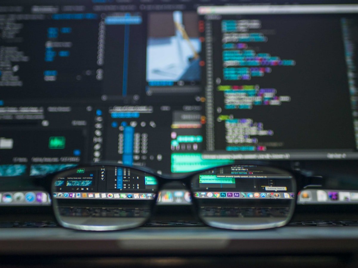 Computer screen with code - algorithm and data structure concepts