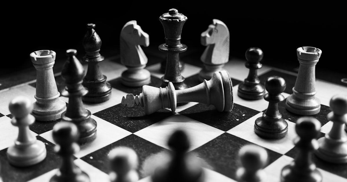 Chess pieces representing decision tree exploration in backtracking