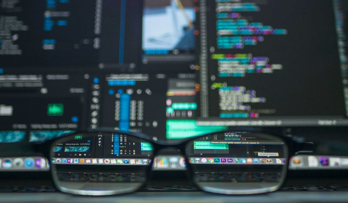 Developer working through a subarray sum problem